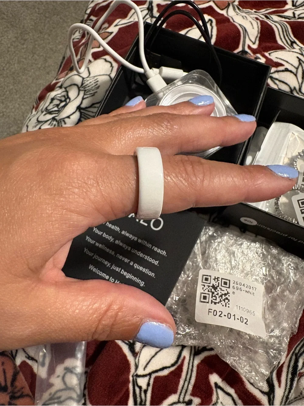 Halo Smart Ring in White with Black Interior